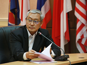 พัฒนานักศึกษาสู่การวิจัยและชี้แจงแผนขับเคลื่อนการจัดอันดับมหาวิทยาลัย