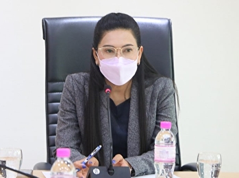 Meeting to review the proposal of the
Reinventing University project